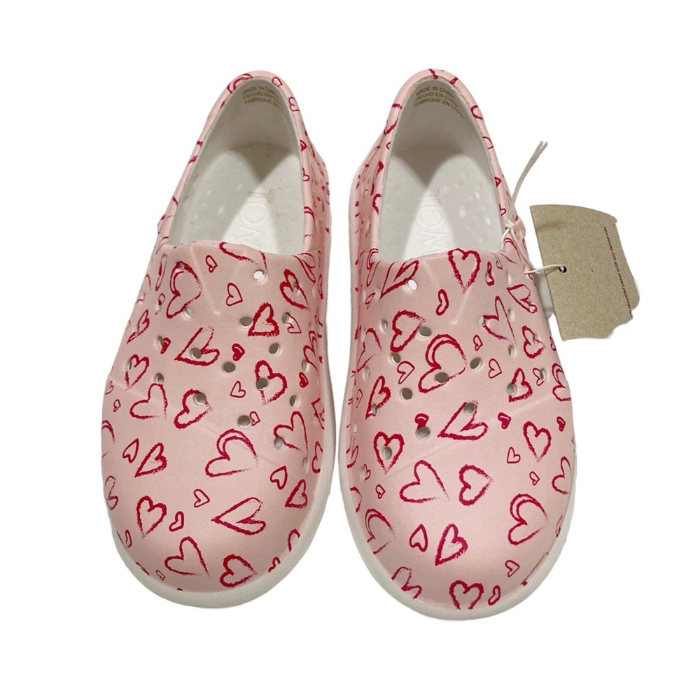 NWT TOMS shoes